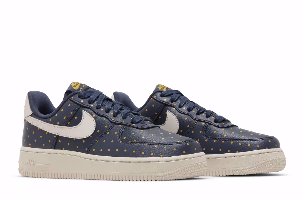 Nike Women's Air Force 1 Polka Dots, view 9