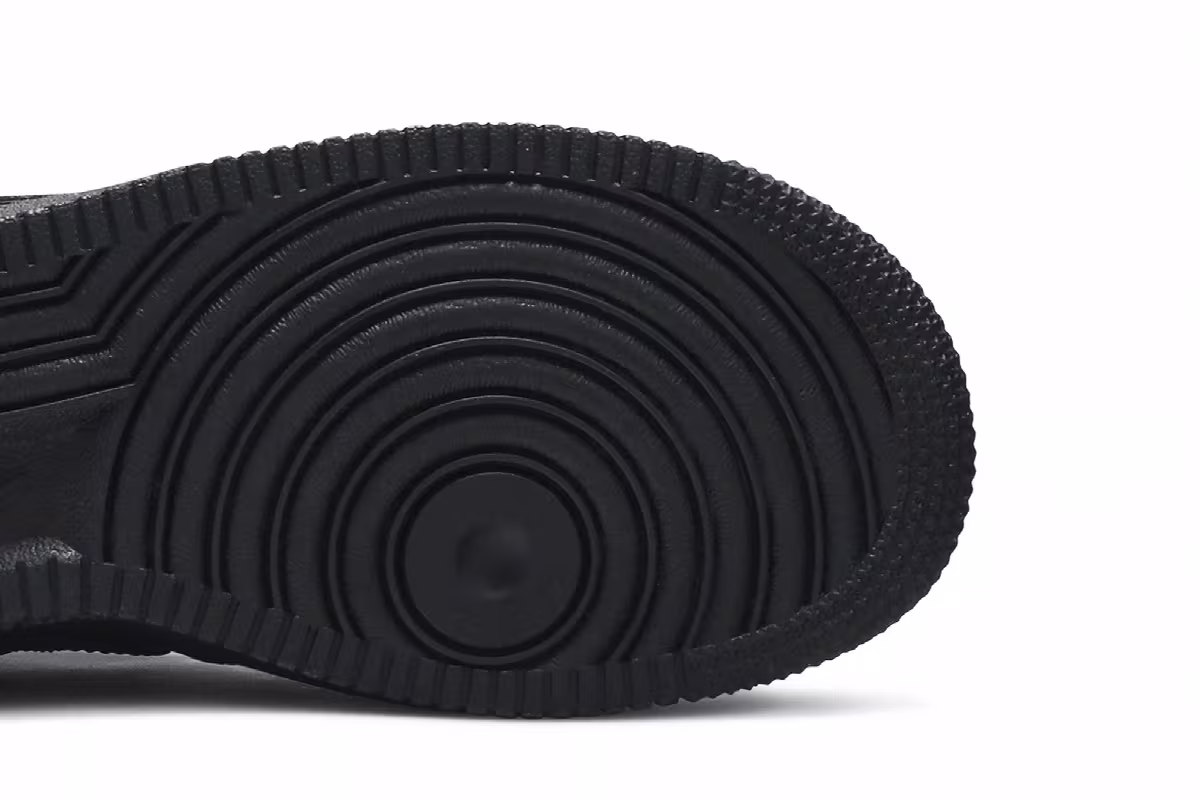 Nike Air Force 1 Low GS Triple Black, view 6