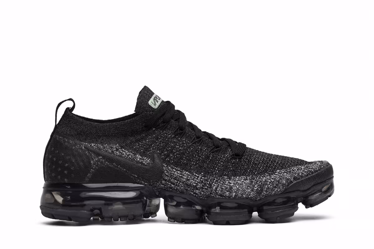 Nike Air VaporMax Flyknit 2 Black, view 2