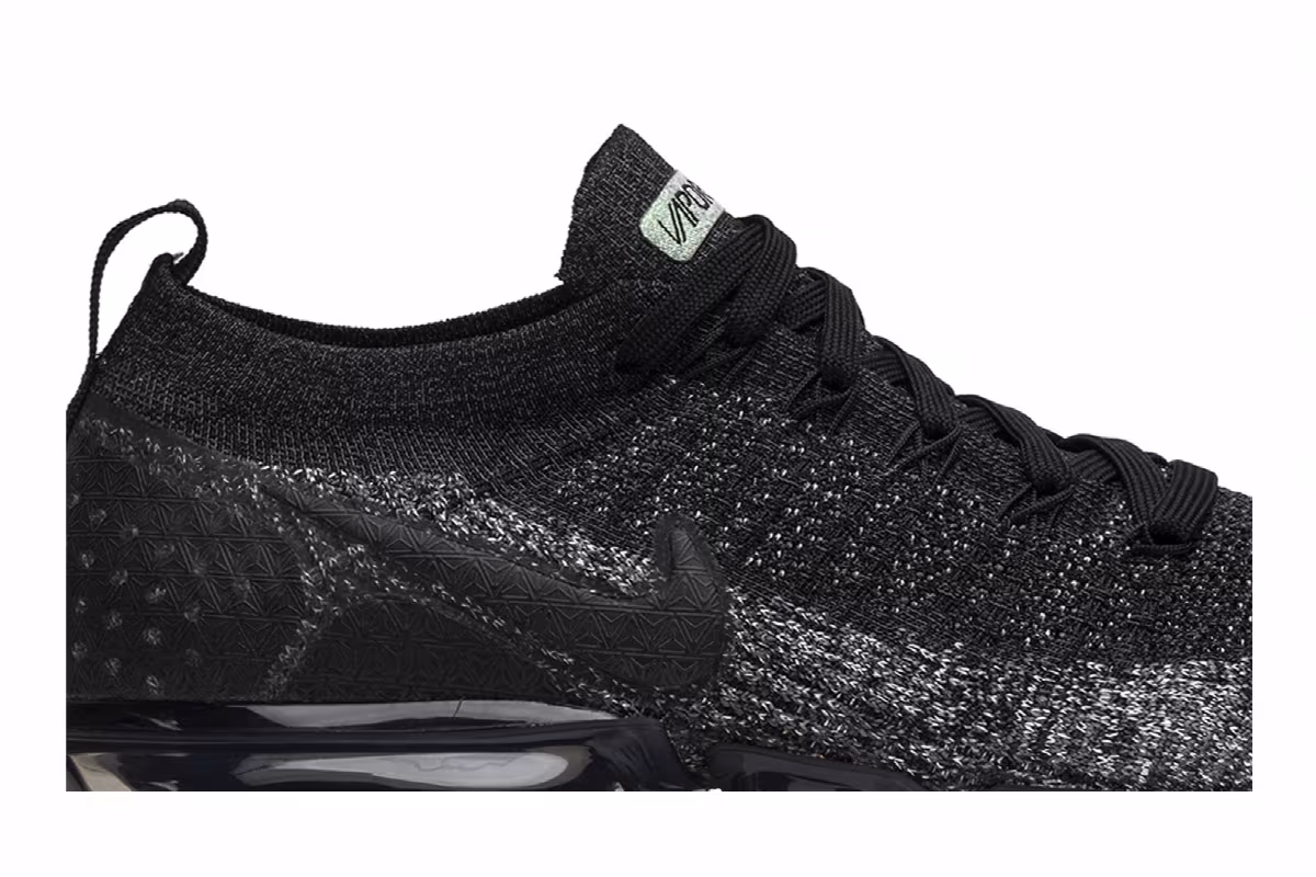 Nike Air VaporMax Flyknit 2 Black, view 3