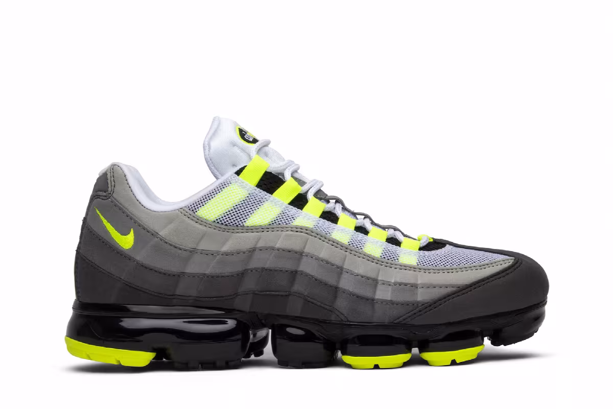 Nike Air VaporMax 95 Neon, view 2