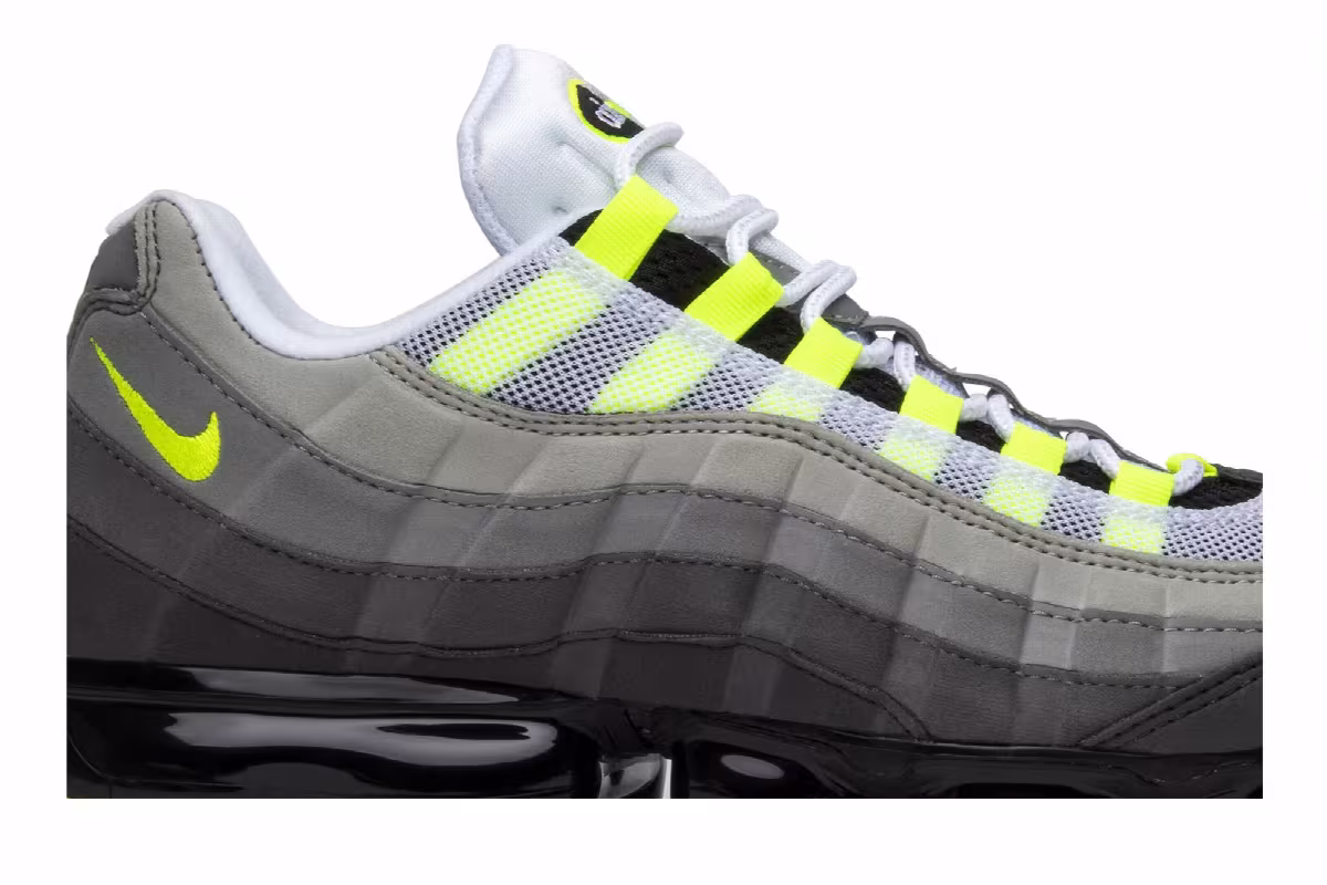 Nike Air VaporMax 95 Neon, view 3