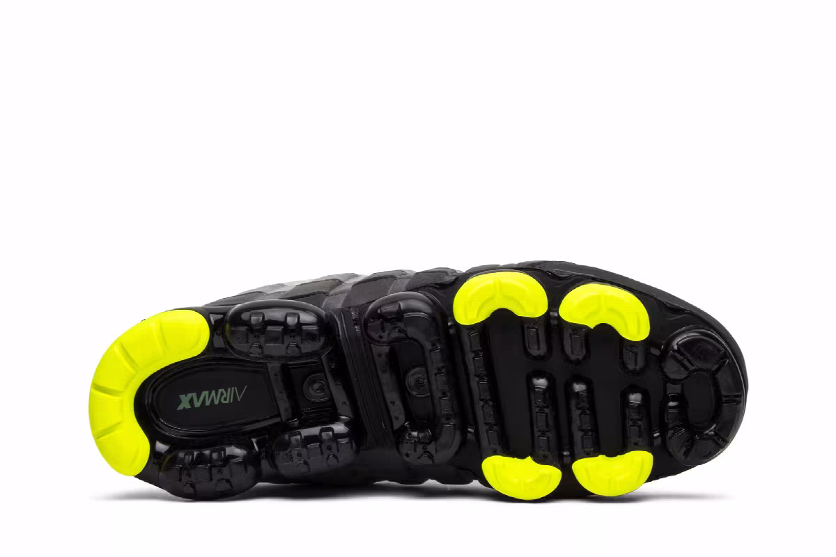 Nike Air VaporMax 95 Neon, view 5