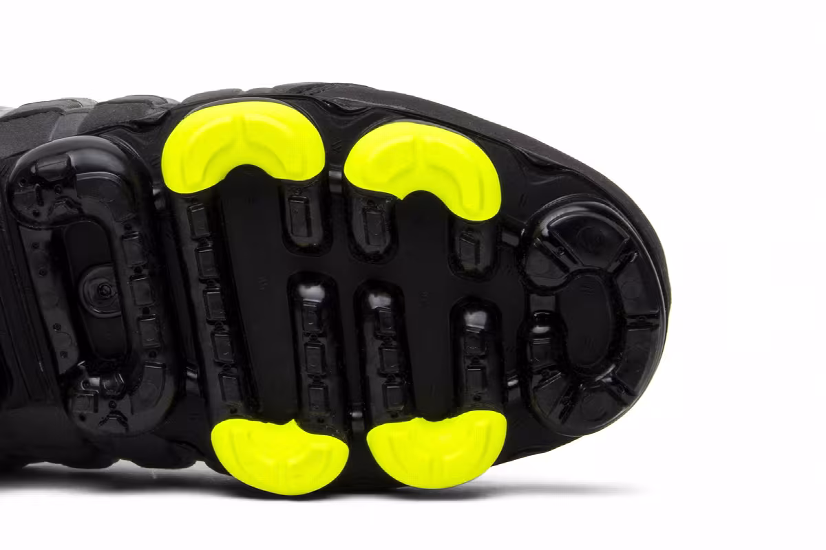 Nike Air VaporMax 95 Neon, view 6