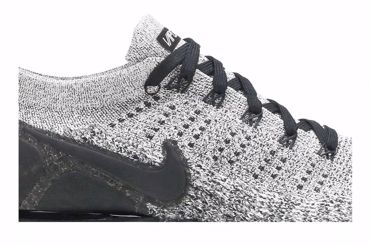 Nike Air VaporMax Flyknit 2 Cookies and Cream, view 3