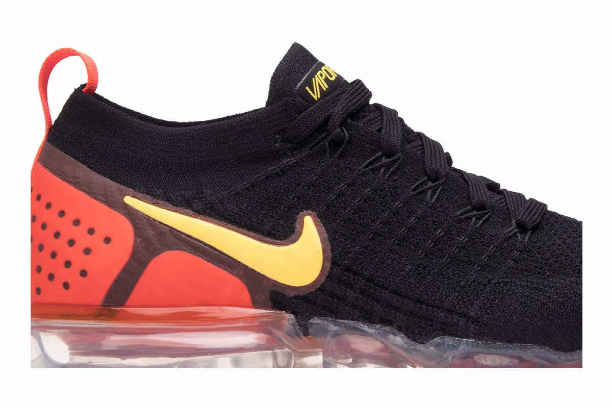 Nike Air VaporMax Flyknit 2 Laser Orange, view 3