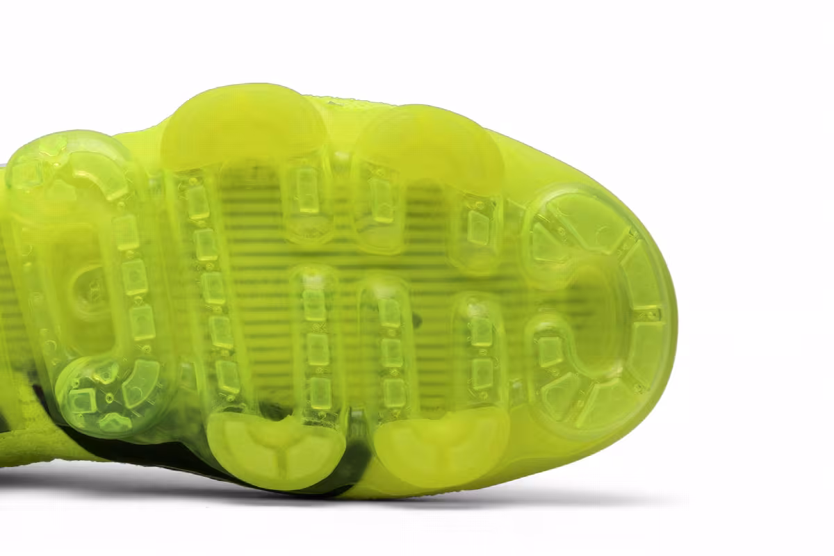 Nike Air VaporMax Flyknit 2 Volt, view 6