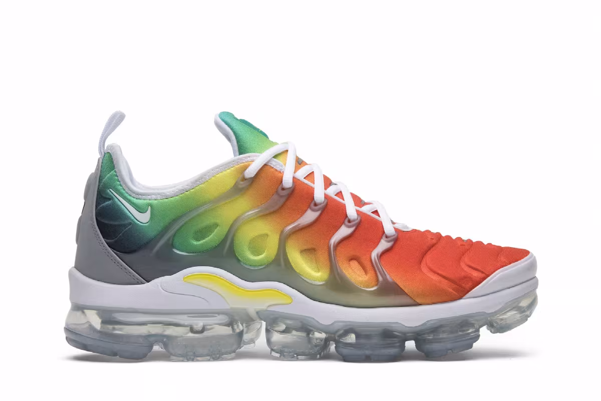 Nike Air VaporMax Plus Retuned Air, view 2