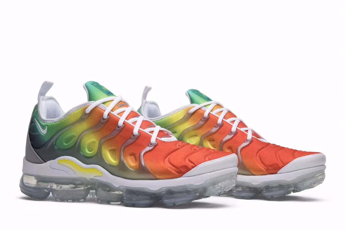 Nike Air VaporMax Plus Retuned Air, view 9