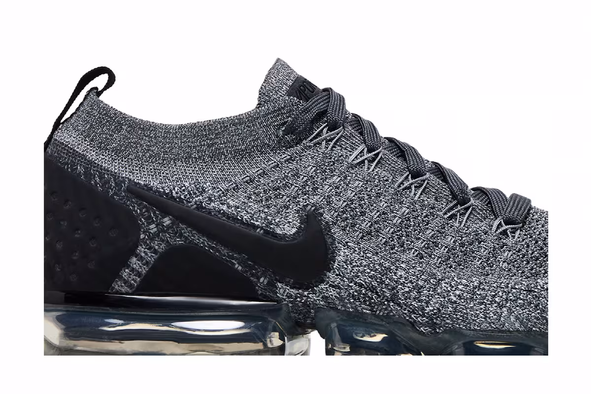 Nike Air Vapormax Flyknit 2 Wolf Grey, view 3