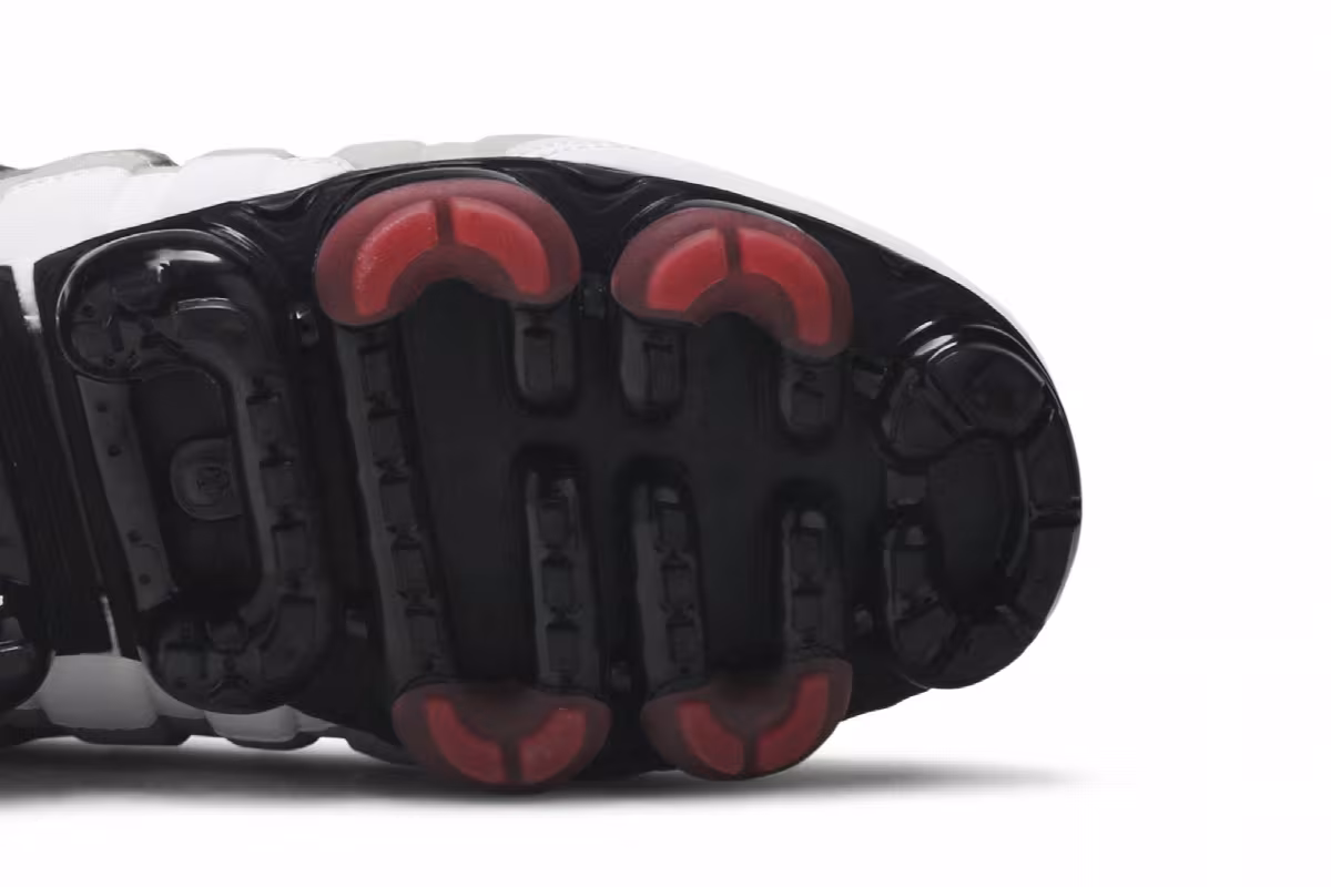 Nike Air VaporMax 95 Hot Red, view 6