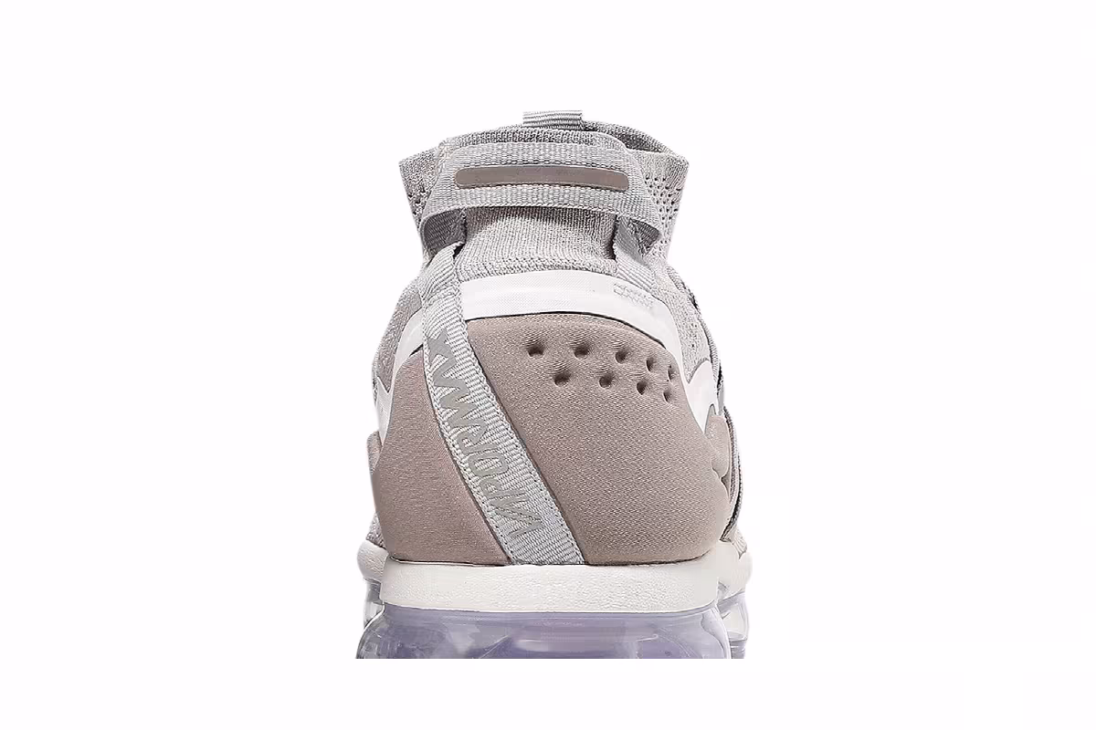 Nike Air VaporMax Utility Moon Particle, view 8