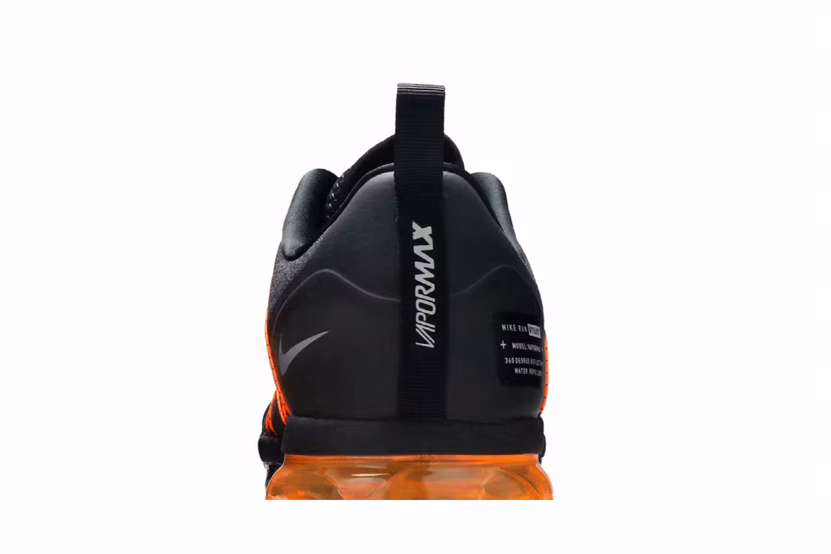 Nike Air VaporMax Run Utility Black Orange, view 8