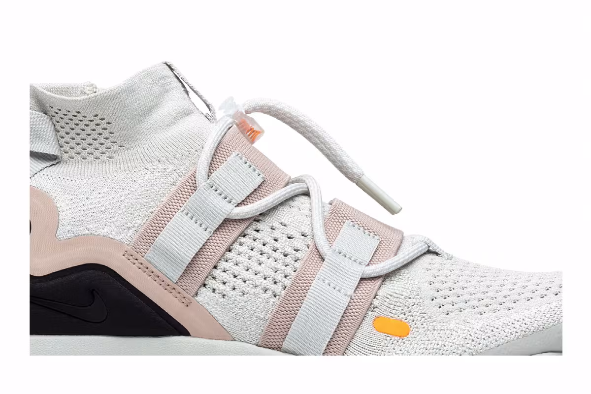 Nike Air VaporMax Flyknit Utility Light Bone, view 3