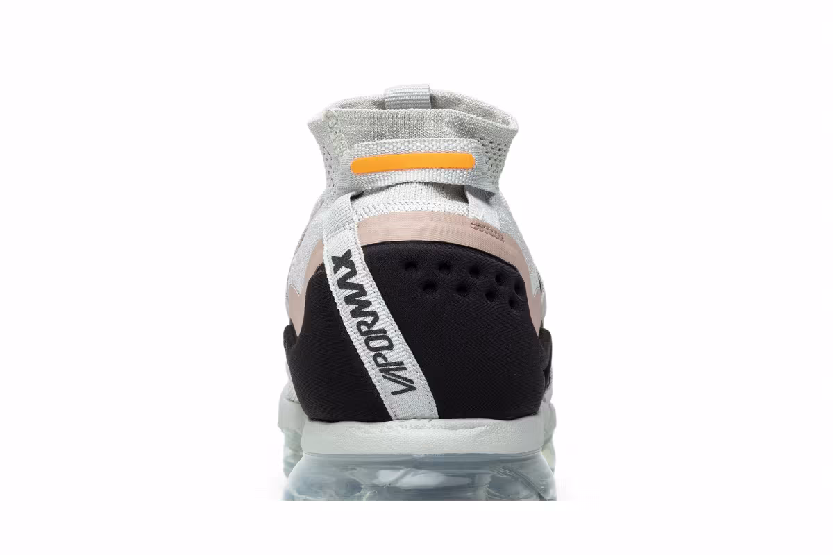Nike Air VaporMax Flyknit Utility Light Bone, view 8