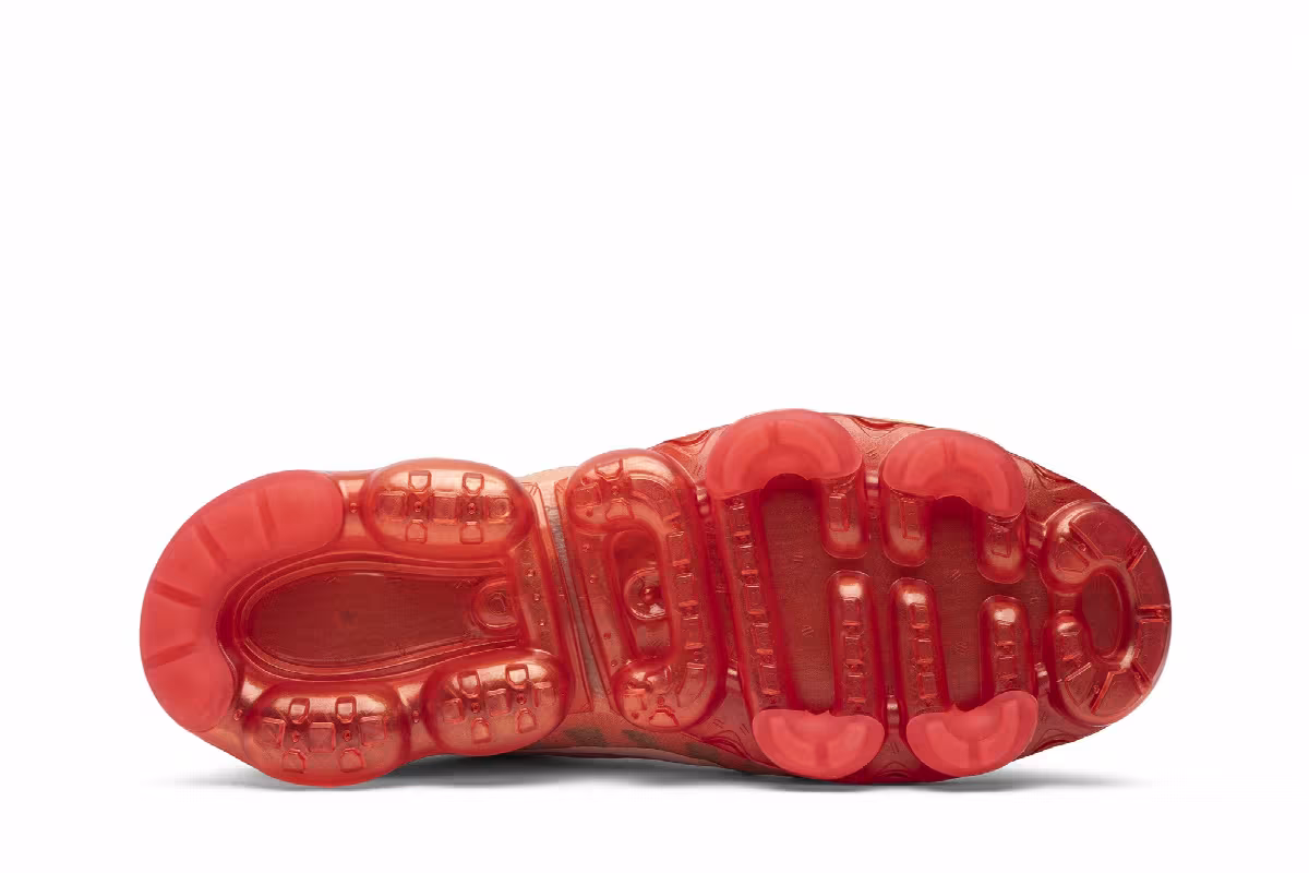 Nike Air VaporMax 2019 Crimson Gold, view 5