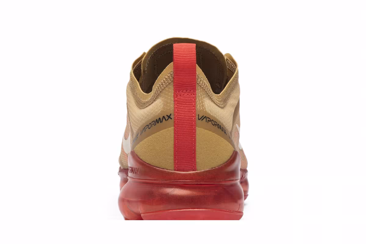 Nike Air VaporMax 2019 Crimson Gold, view 8