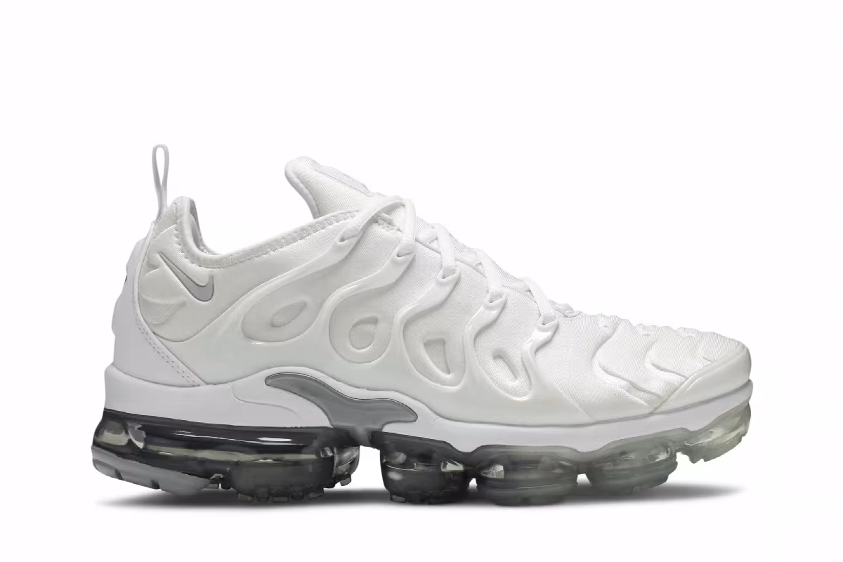 Nike Air VaporMax Plus Wolf Grey, view 2