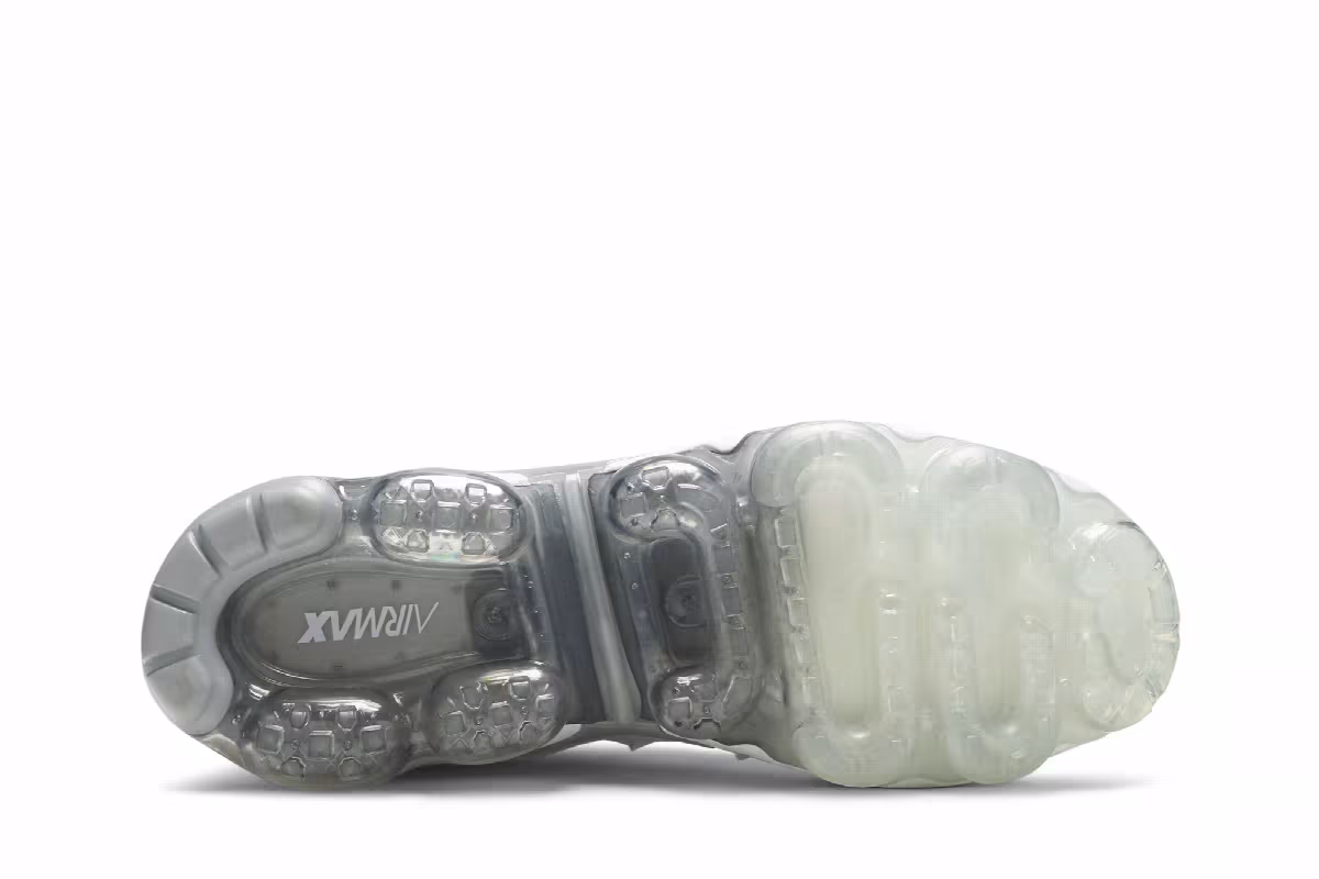 Nike Air VaporMax Plus Wolf Grey, view 5
