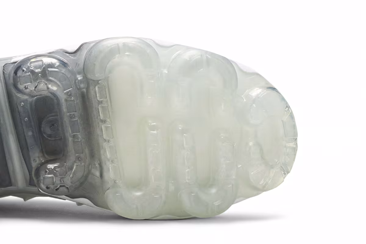 Nike Air VaporMax Plus Wolf Grey, view 6