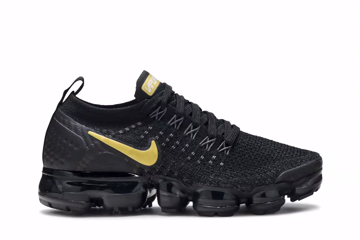 Nike Women's Air VaporMax Flyknit 2 Metallic Gold, view 2