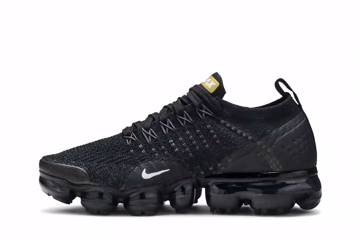 Nike Women's Air VaporMax Flyknit 2 Metallic Gold, view 4