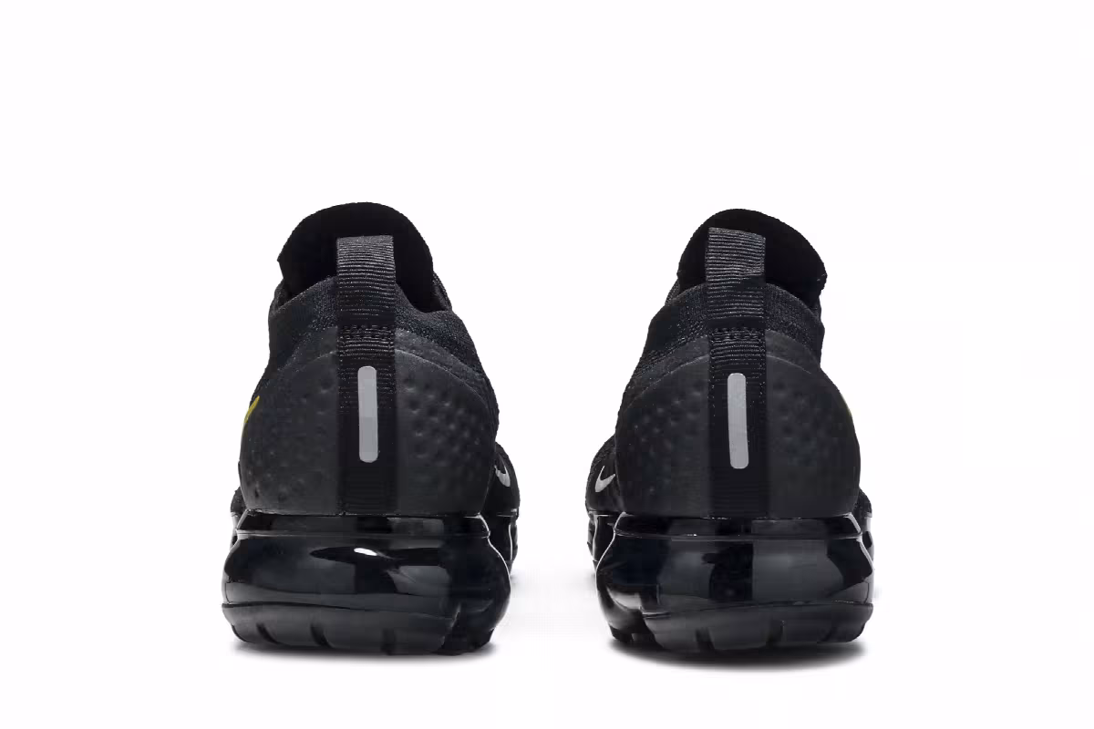 Nike Women's Air VaporMax Flyknit 2 Metallic Gold, view 7