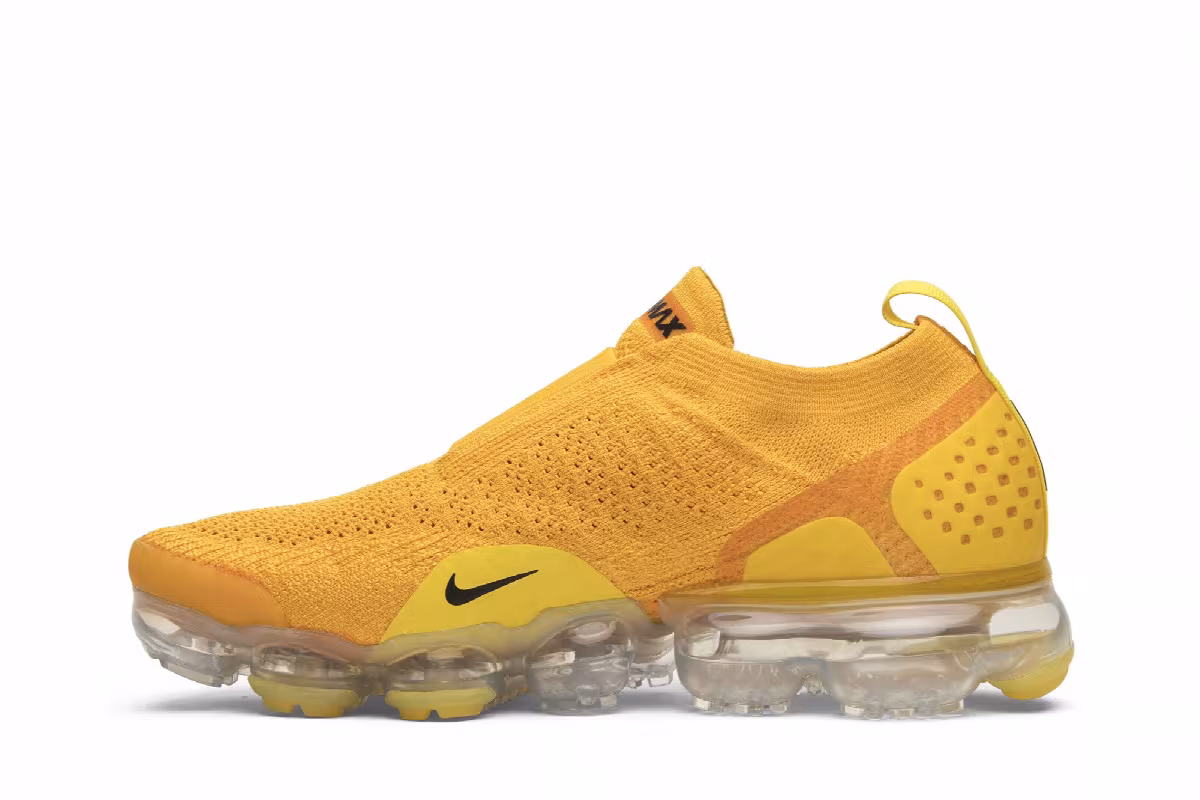 Nike Women's VaporMax Moc 2 University Gold, view 4
