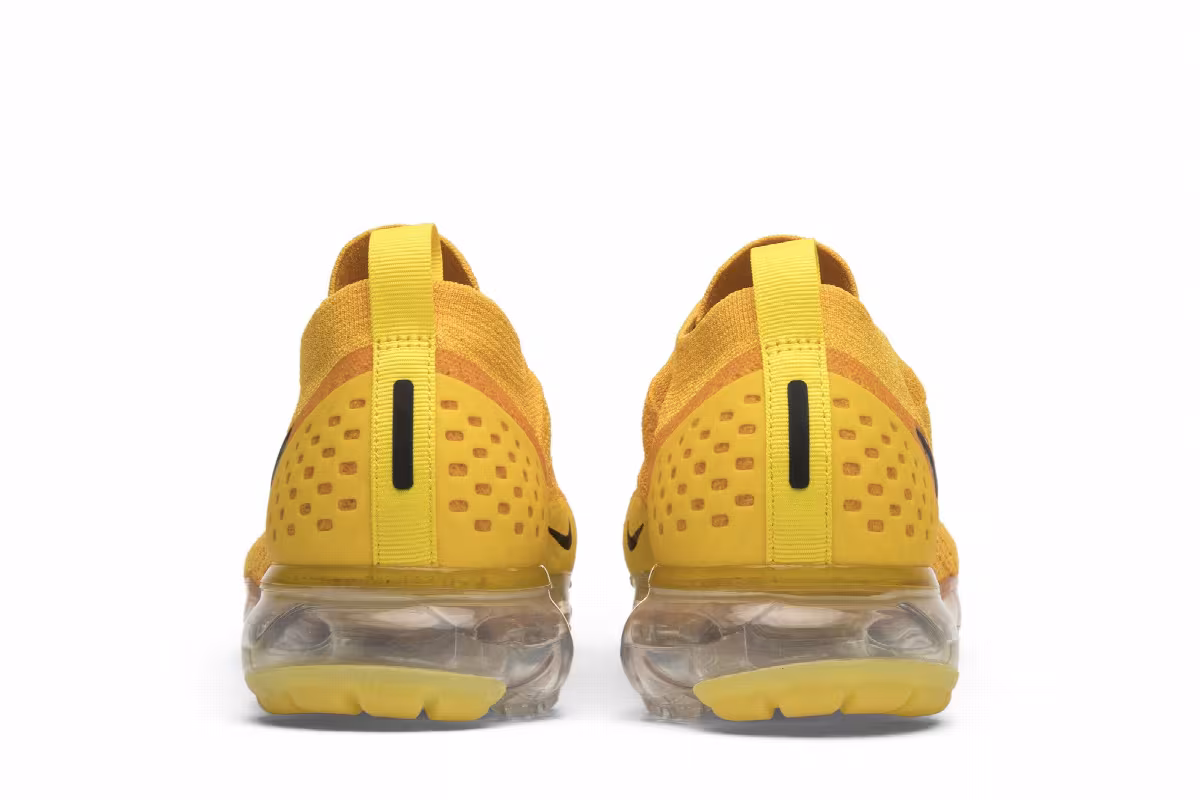 Nike Women's VaporMax Moc 2 University Gold, view 7