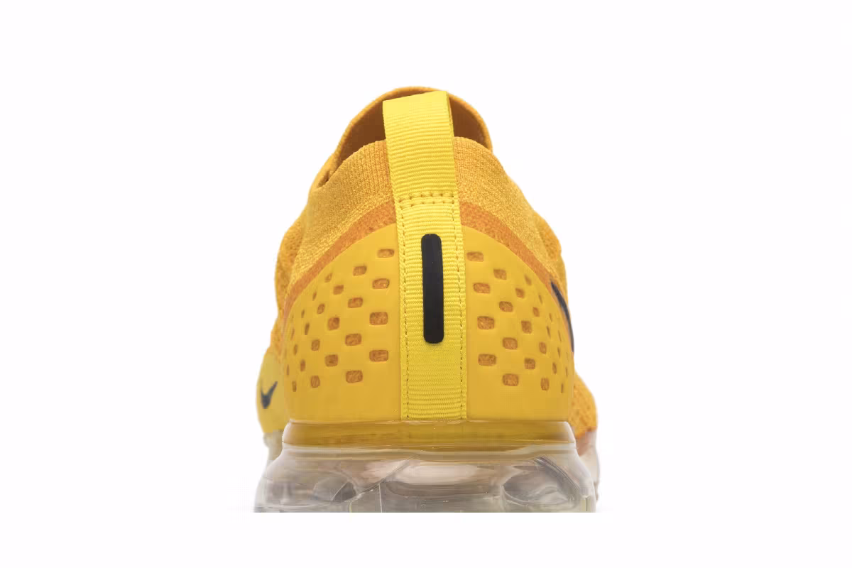 Nike Women's VaporMax Moc 2 University Gold, view 8