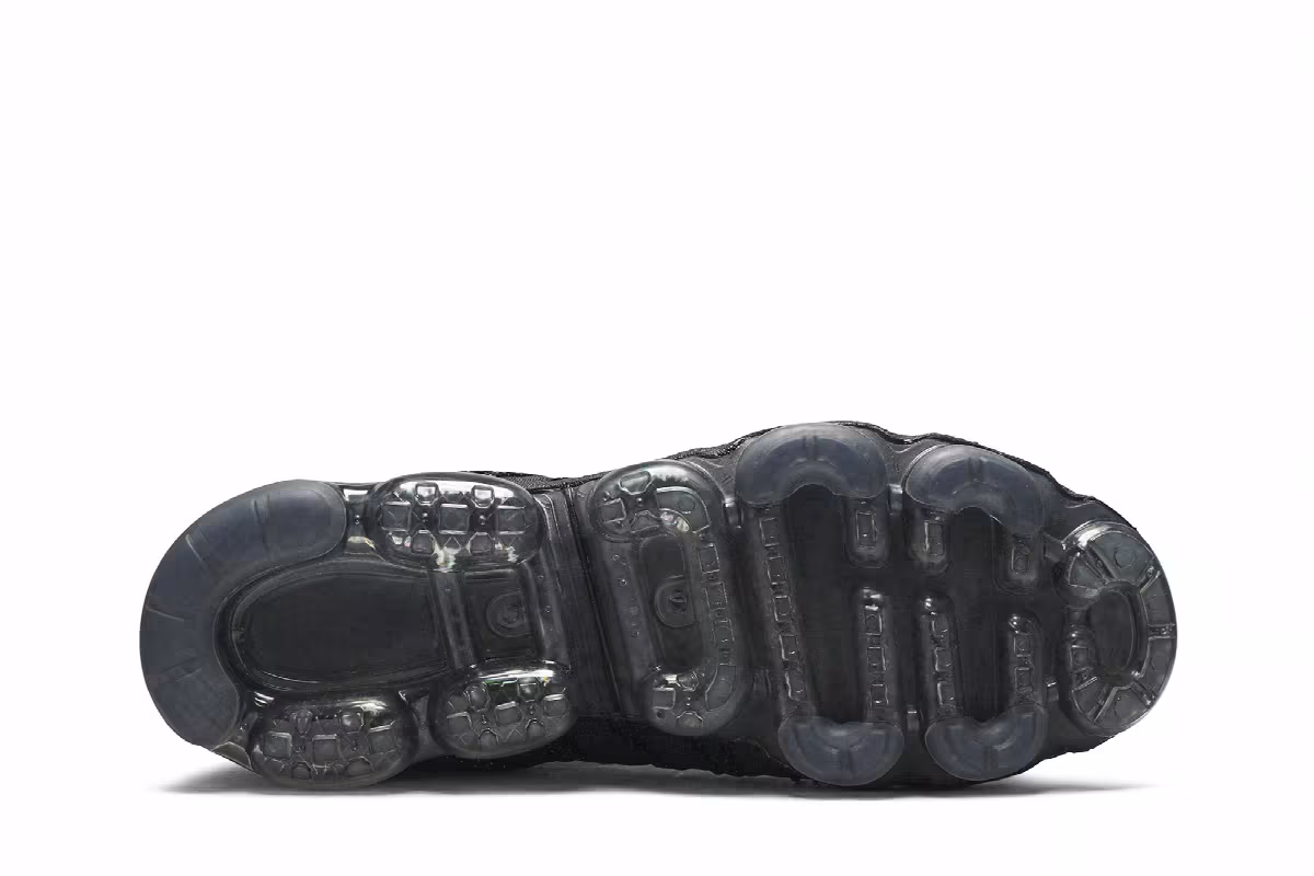 Nike Women's Air VaporMax Run Utility Black, view 5