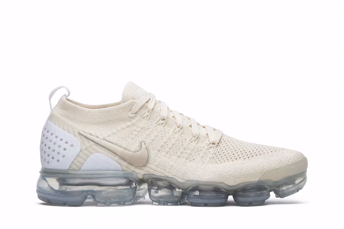 Nike Women's Air VaporMax Flyknit 2 Light Cream, view 2