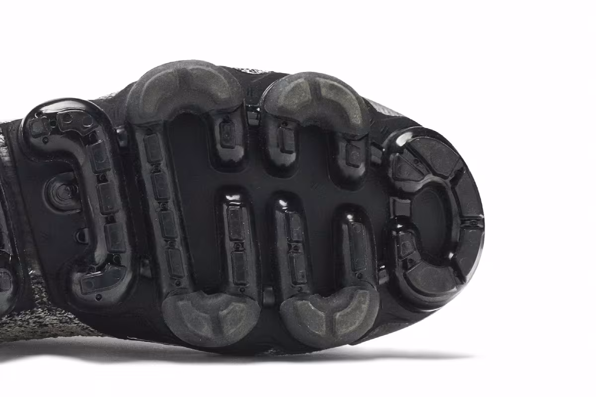 Nike Women's VaporMax Moc 2 Moon Particle, view 6