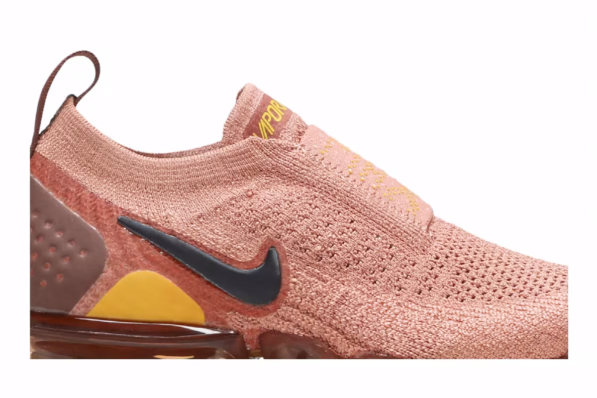 Nike Women's VaporMax Moc 2 Terra Blush, view 3
