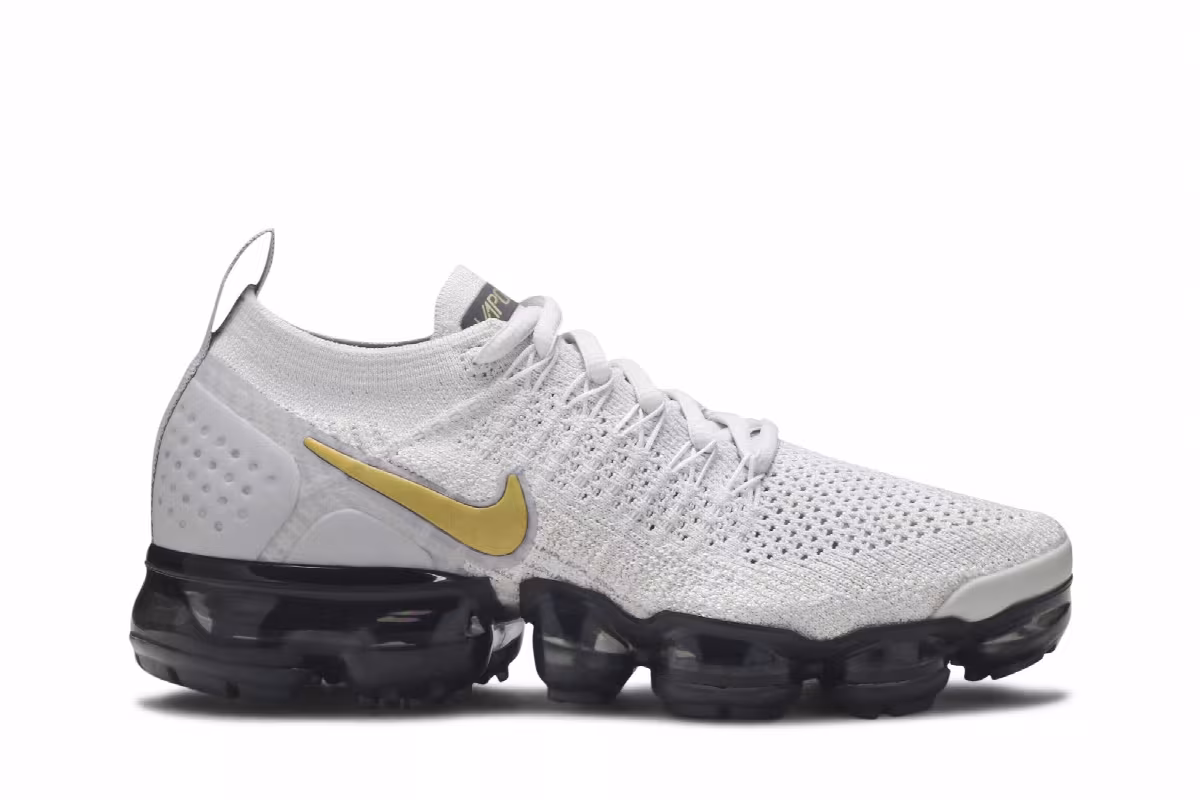Nike Women's Air VaporMax 2 Metallic Gold, view 2