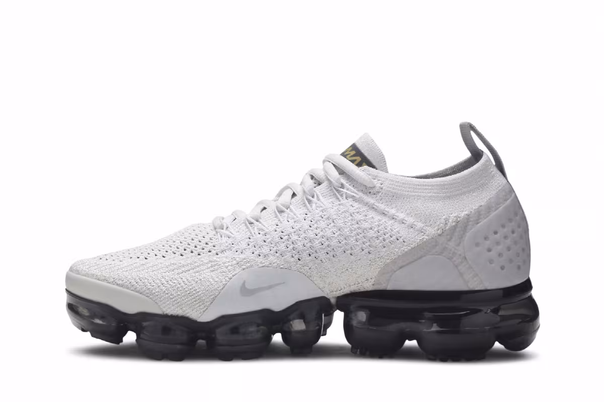 Nike Women's Air VaporMax 2 Metallic Gold, view 4