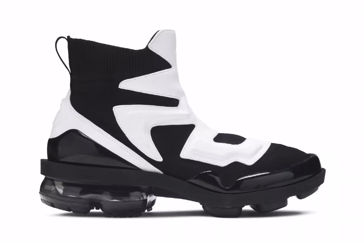 Nike Women's Air VaporMax Light 2 Tuxedo, view 2
