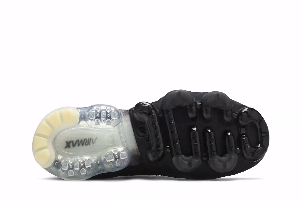 Nike Women's VaporMax Moc 2 Light Cream, view 5