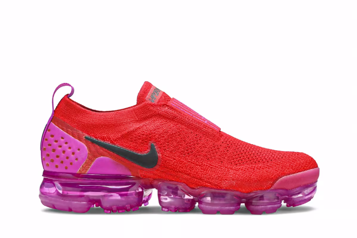 Nike Women's VaporMax Moc 2 University Red, view 2
