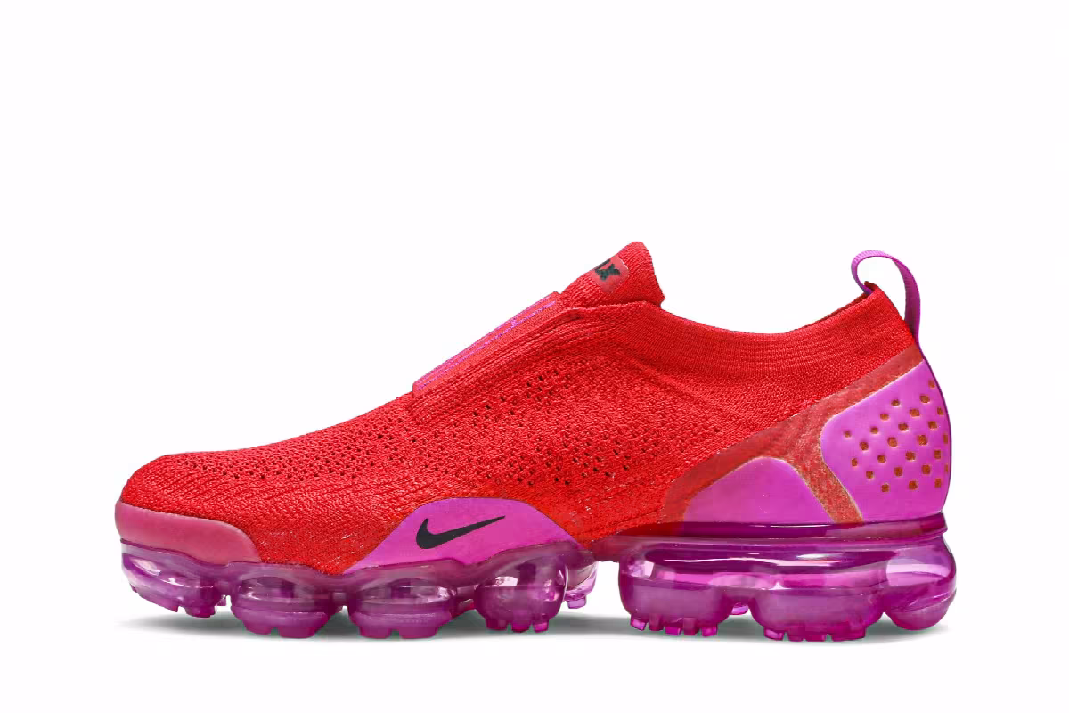 Nike Women's VaporMax Moc 2 University Red, view 4