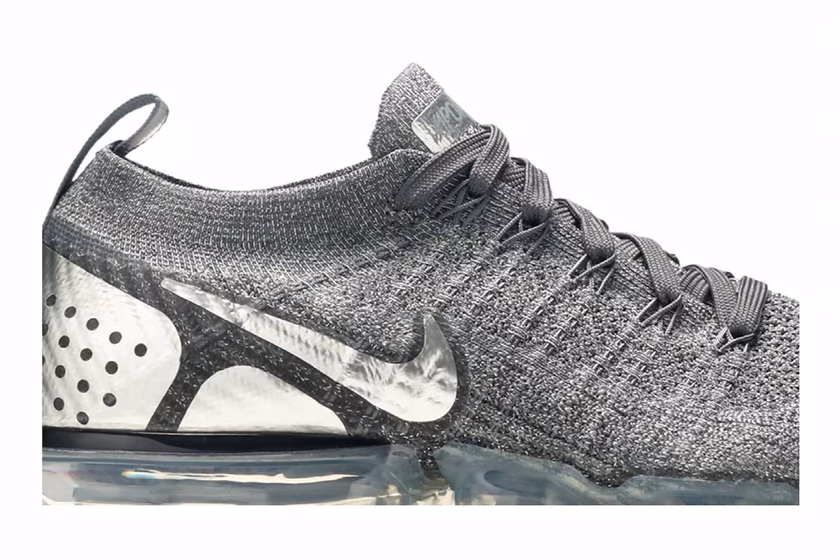 Nike Women's Air VaporMax Flyknit 2 Chrome Grey, view 3