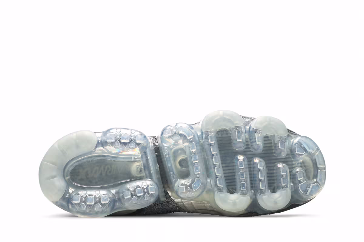 Nike Women's Air VaporMax Flyknit 2 Chrome Grey, view 5