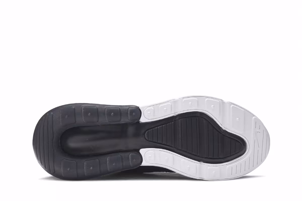 Nike Women's Air Max 270 Black, view 5