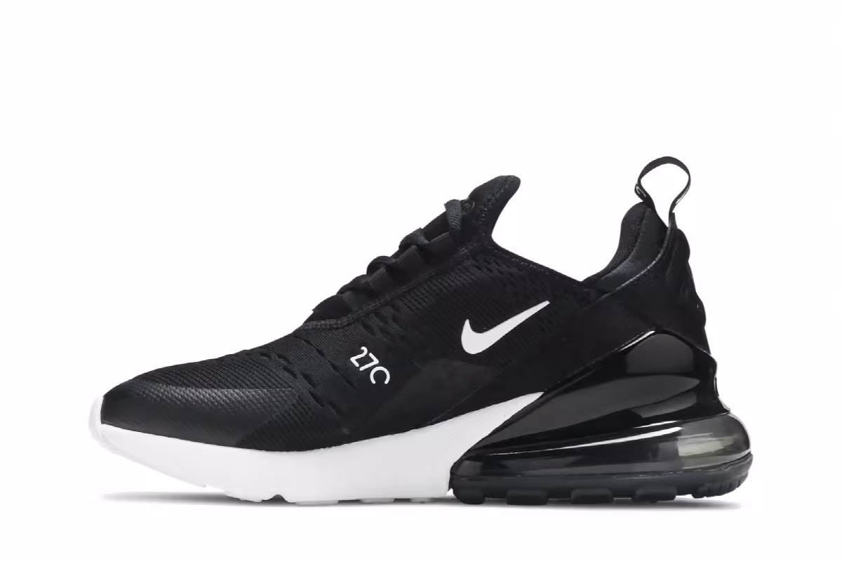 Nike Air Max 270 GS Triple Black, view 4