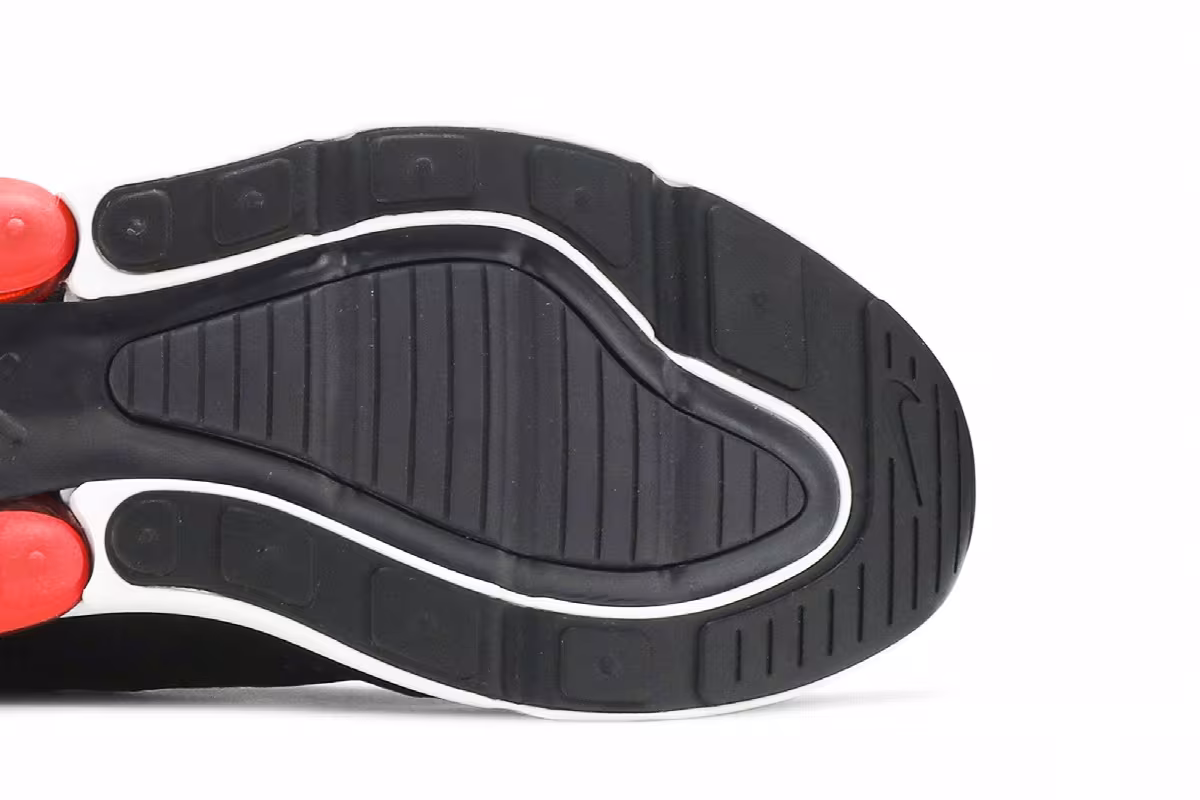 Nike Air Max 270 Bred, view 6