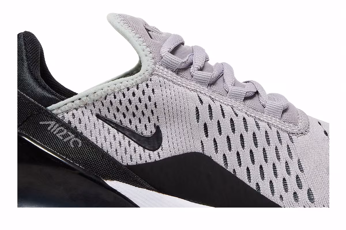 Nike Women's Air Max 270 Light Grey, view 3