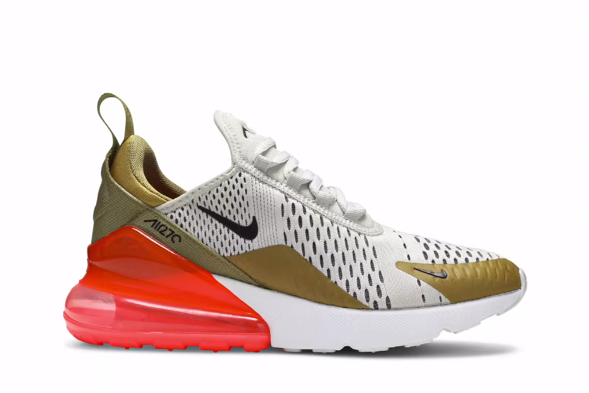 Nike Women's Air Max 270 Flight Gold, view 2