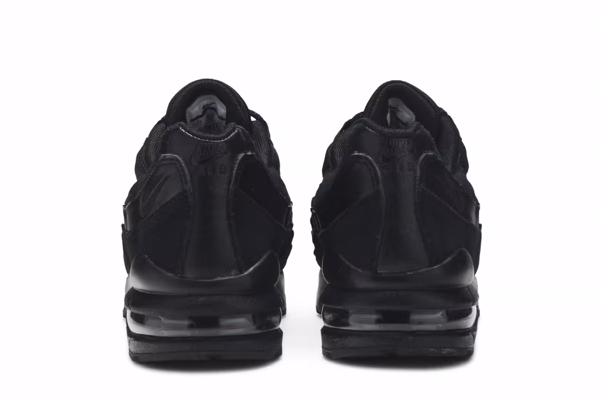 Nike Air Max 95 GS Triple Black, view 7