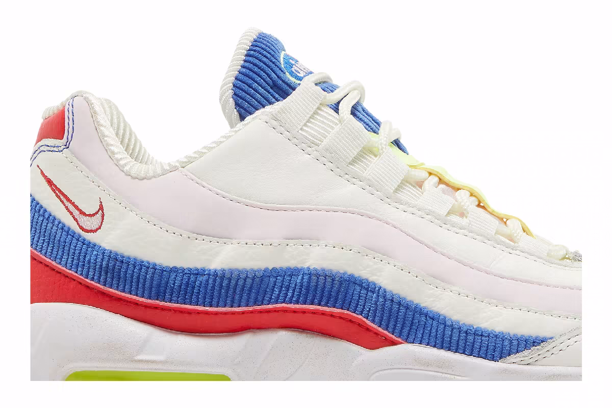 Nike Women's Air Max 95 SE Panache, view 3