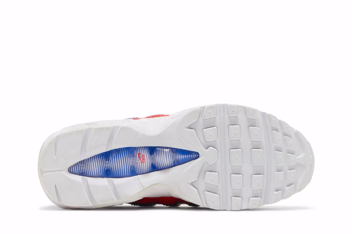 Nike Women's Air Max 95 SE Panache, view 5
